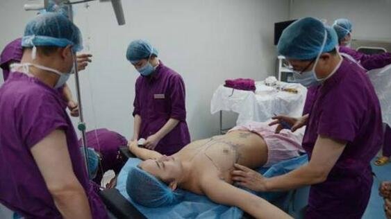 上海哪家医院隆胸效果好?自体脂肪隆胸整形手术的价格是要多少钱?