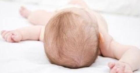 宝宝头发掉的厉害是缺什么维生素?什么原因?头发稀少怎么办呢?